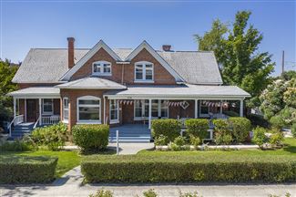 Historic real estate listing for sale in Grants Pass, OR