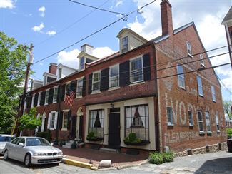 Historic real estate listing for sale in Historic New Castle, DE