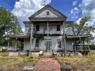 Historic real estate listing for sale in Wallace, NC